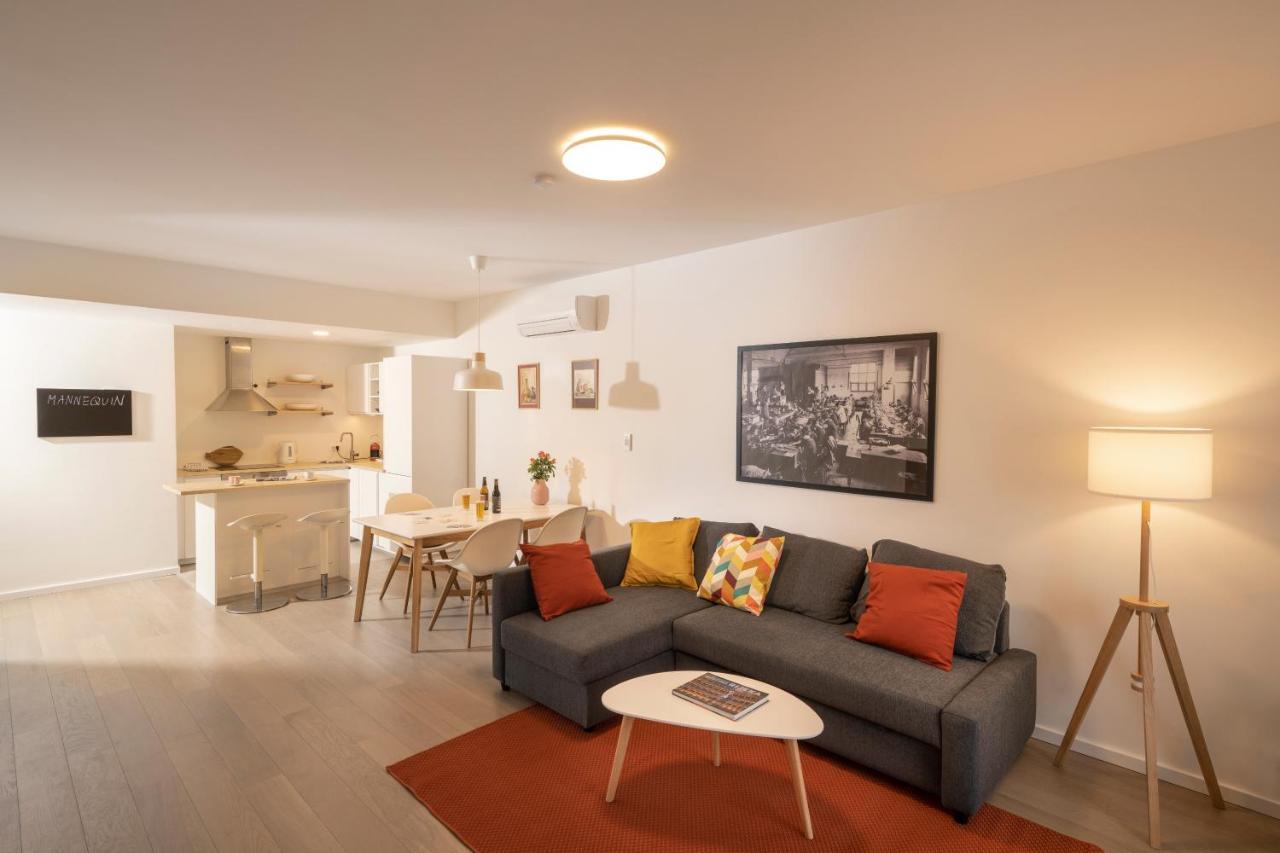 Apartment Mannequin: Sea View, Private Parking In The Garage *