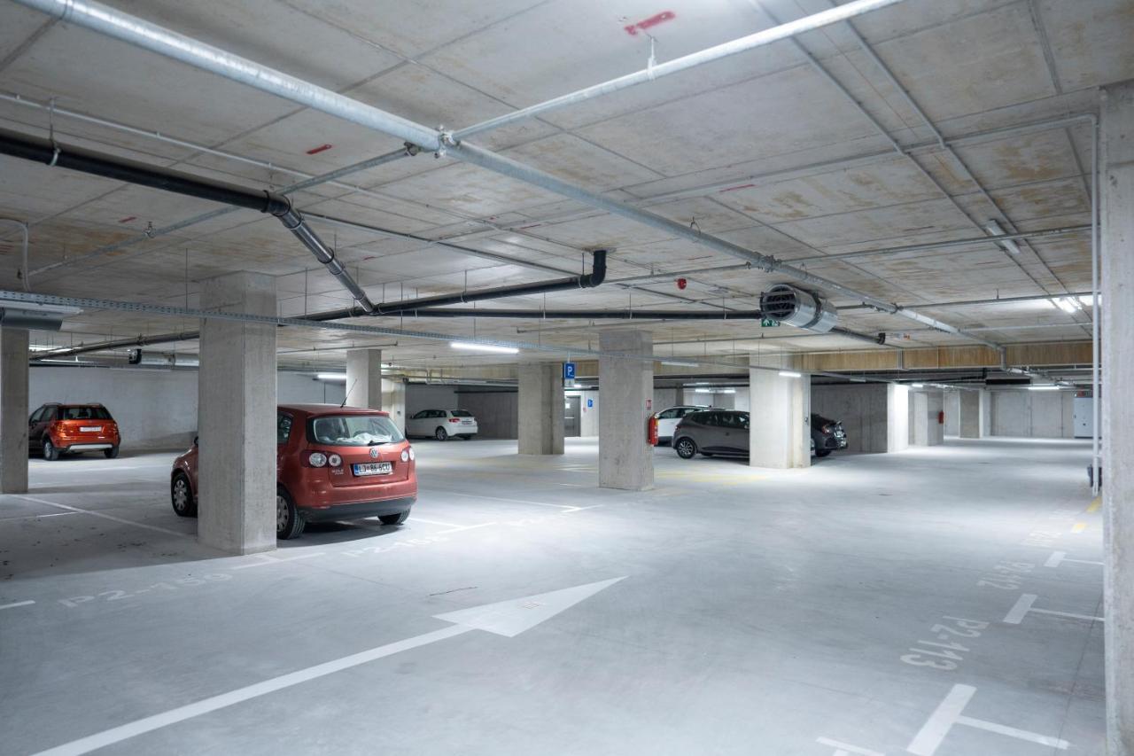 Apartament Mannequin: Sea View, Private Parking In The Garage